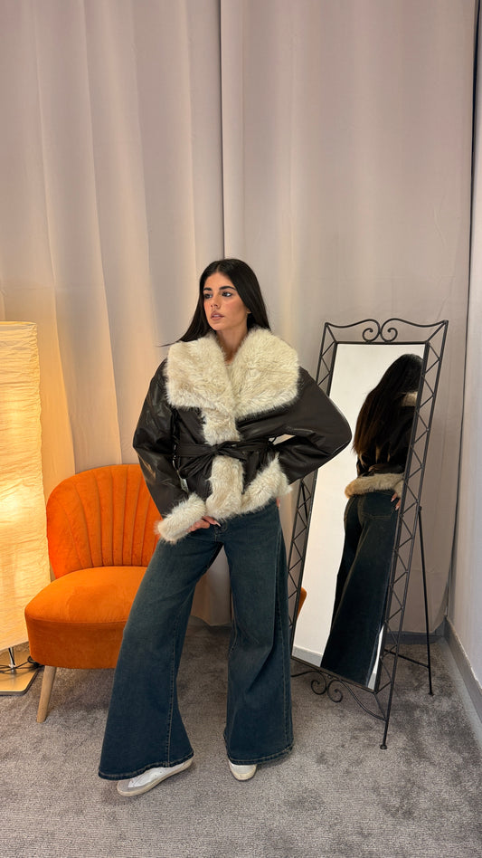 Cappotto reversibile testa di moro lato ecopelle con pelliccia avorio e cintura